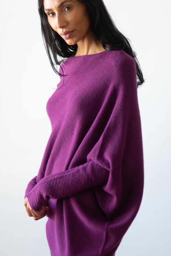 Asymetryczny, drapowany sweter